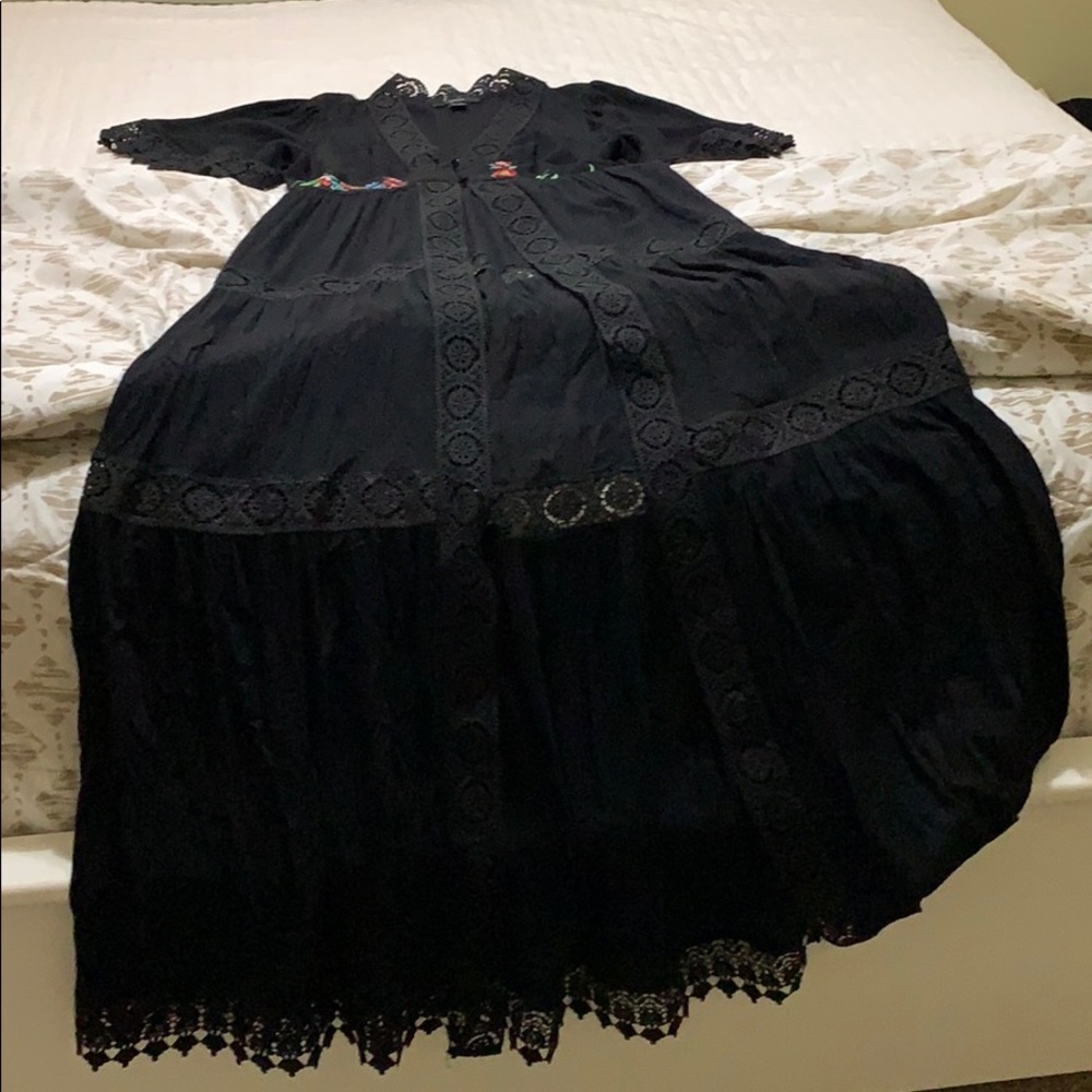 Black maxi - Picture 4 of 4